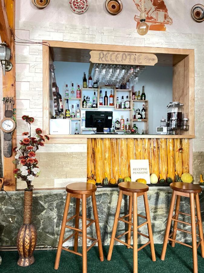 Pensiunea Nico Pardon Maison d'hôtes Cîmpulung