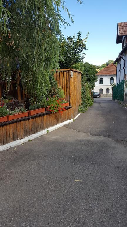 Pensiunea Nico Pardon Affittacamere Cîmpulung